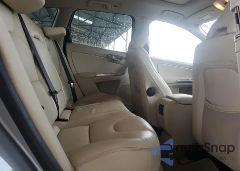 2012 Volvo Xc60 3.2 z USA, uszkodzony, nr VIN YV4952DL7C2319331